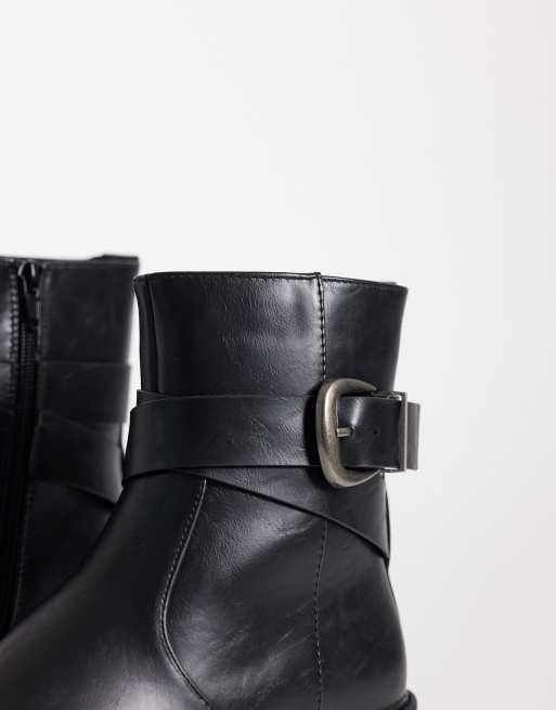 SEQWL Wide Fit Perth chunky buckle detail boots in black, 3 of 4