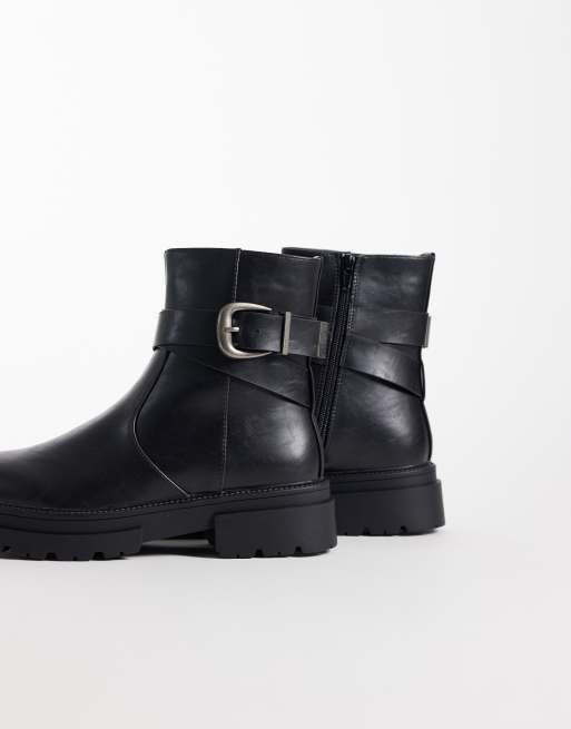 SEQWL Wide Fit Perth chunky buckle detail boots in black, 4 of 4