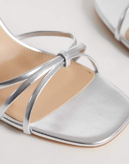 SEQWL Wide Fit Riemchen-Sandalette mit Blockabsatz in Silber, 2 von 4
