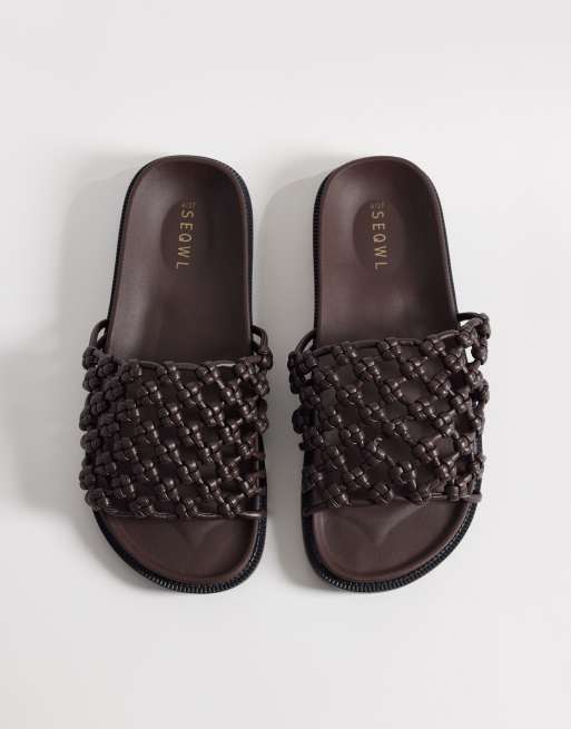 SEQWL Wide Fit - Sandali bassi a pianta larga marroni intrecciati, 2 di 4