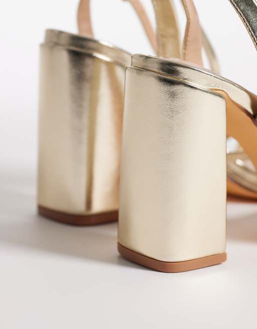 SEQWL Wide Fit - Sandali minimal con tacco largo e fascette sottili color oro, 3 di 4