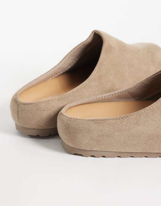 SEQWL Wide Fit Simba clogs in taupe, 2 of 4
