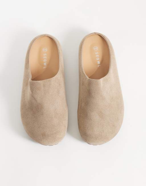 SEQWL Wide Fit Simba clogs in taupe, 4 of 4