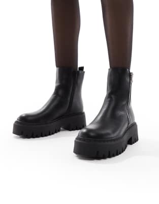 SEQWL Wide Fit - Stella - Stiefel in Schwarz mit dicker Sohle und Reißverschluss, weite Passform