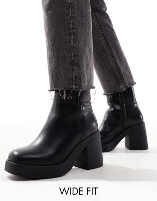 SEQWL Wide Fit - Stiefel in Schwarz mit Plateausohle, weite Passform