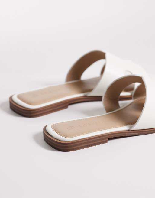 SEQWL Wide Fit – Storke – Białe płaskie sandały, 4 z 4
