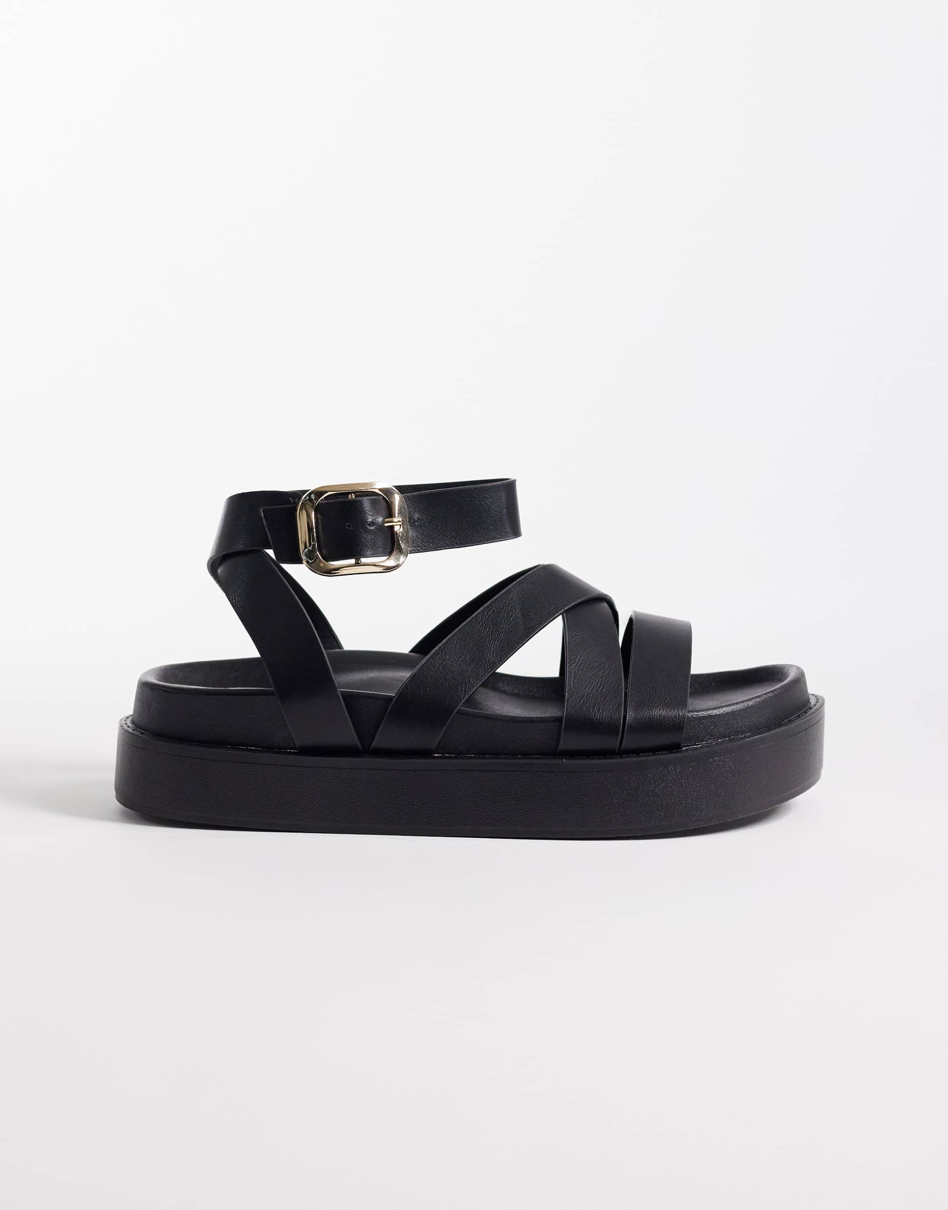 seqwl wide fit strappy flat sandals in black pu
