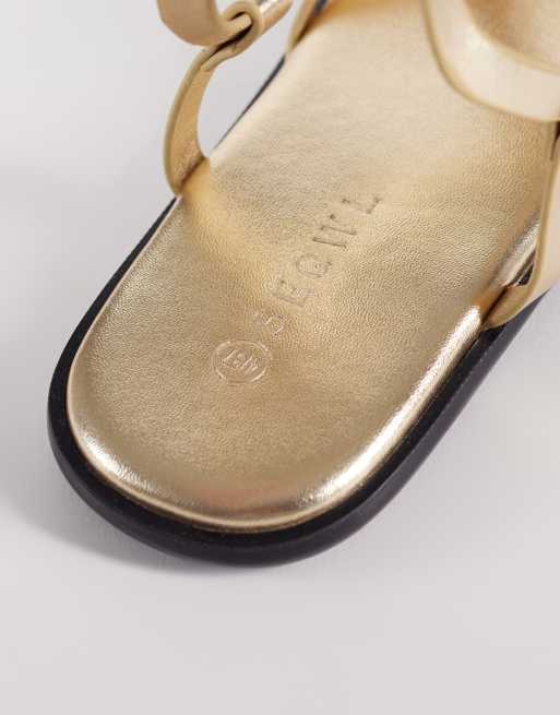 SEQWL Wide Fit strappy flat sandals with buckle detail in gold, 3 of 4