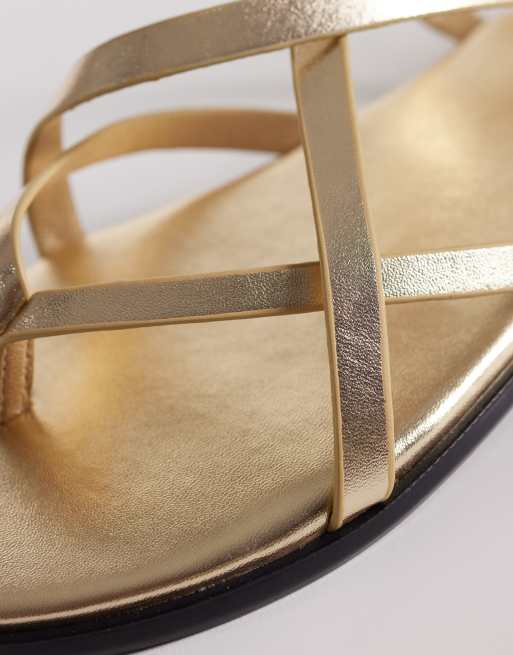 SEQWL Wide Fit strappy flat sandals with buckle detail in gold, 4 of 4
