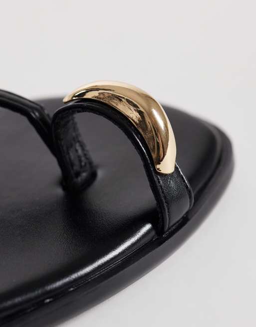 SEQWL Wide Fit strappy flat sandals with gold embellishment in black, 4 of 4