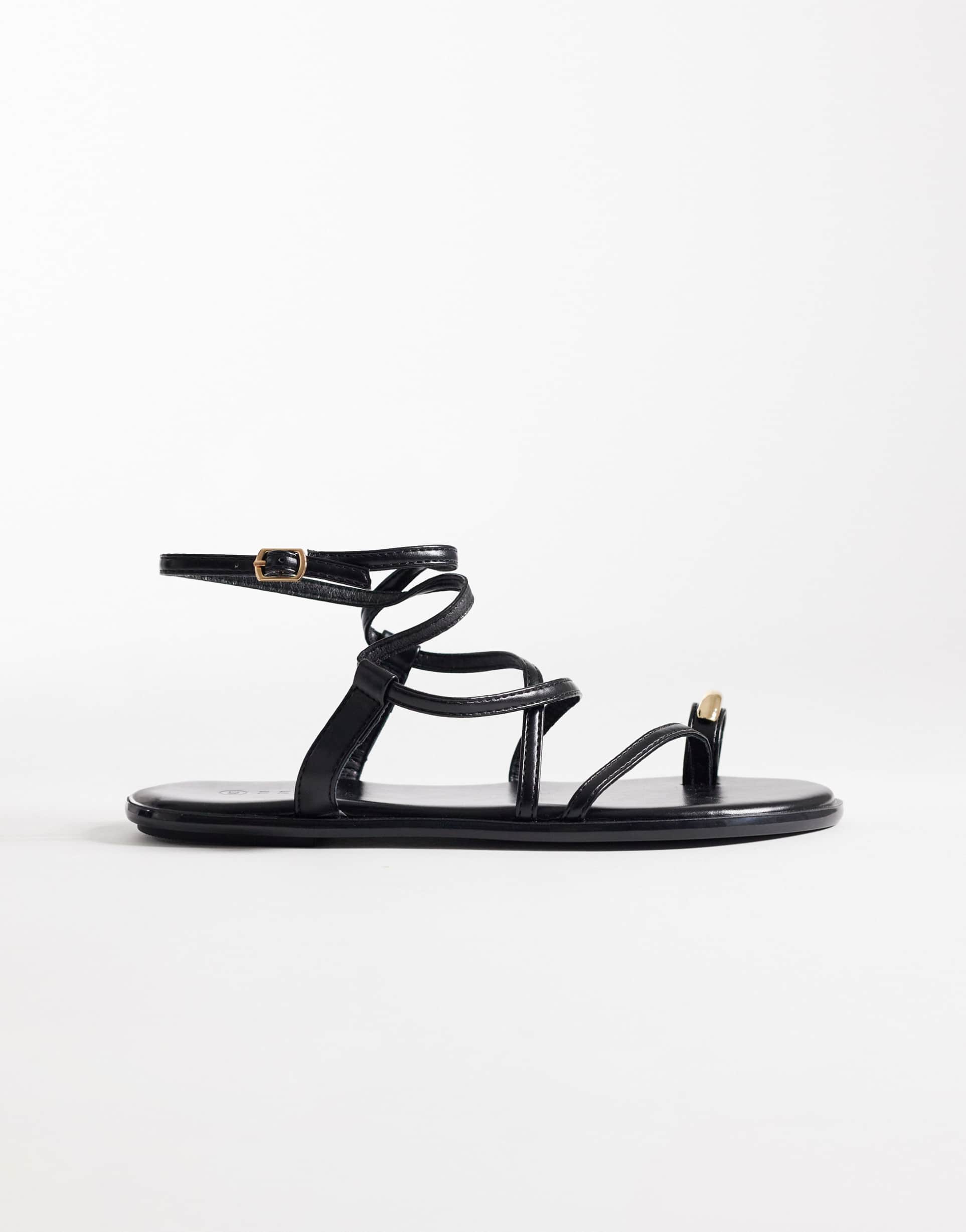 seqwl wide fit strappy flat sandals with gold-tone embellishment in black