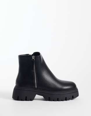 Seqwl Wide Fit Twirl Chunky Zip Detail Boots In Black