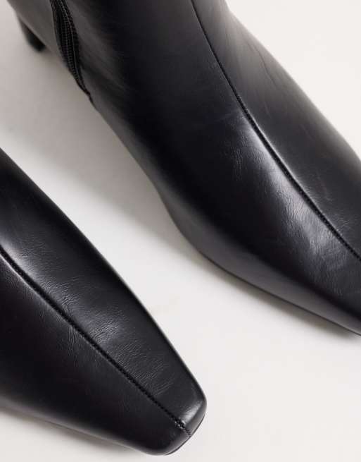 SEQWL Woody kitten heel chisel toe ankle boots in black faux leather, 3 of 4