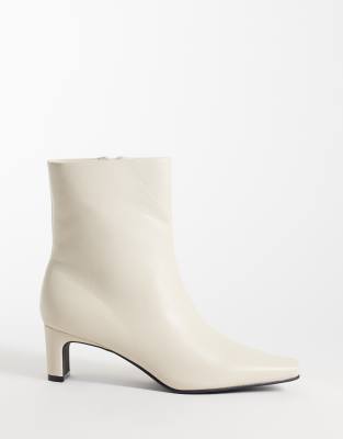 Seqwl Woody Kitten Heel Chisel Toe Ankle Boots In White
