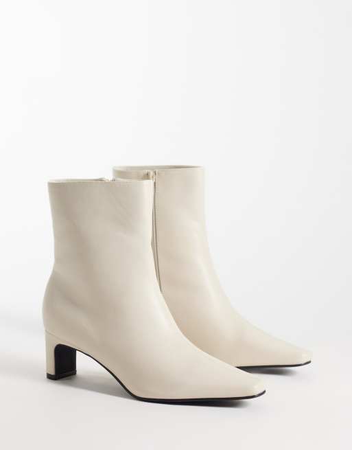 SEQWL Woody kitten heel chisel toe ankle boots in waxy white, 2 of 4