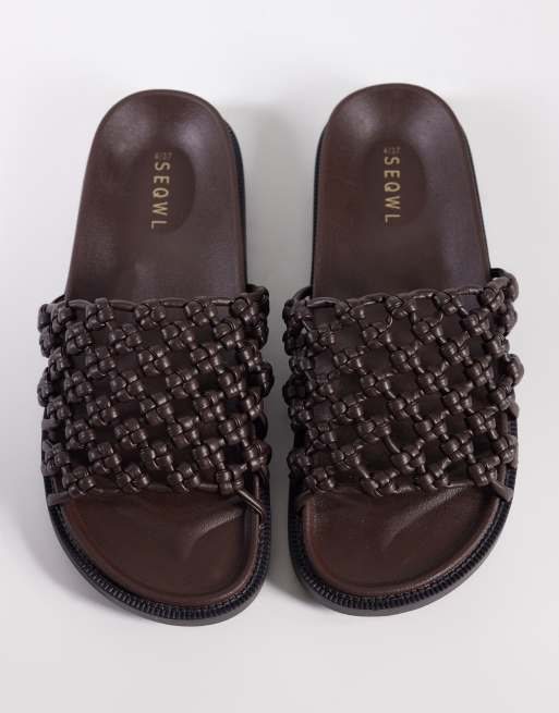 SEQWL woven flat sandals in brown, 3 of 4