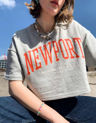 фото Серая футболка с принтом "newport" от комплекта bershka-серый