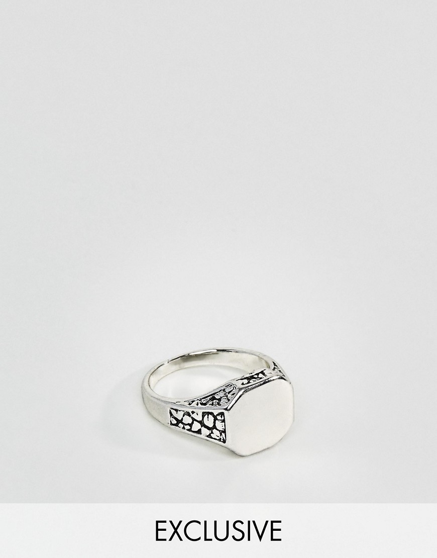 фото Серебристое кольцо-печатка на мизинец designb эксклюзивно для asos-серебряный designb london
