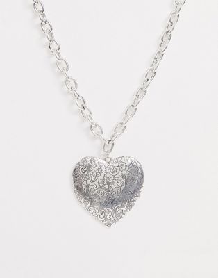 фото Серебристое ожерелье из массивной цепочки с подвеской-сердцем sacred hawk-серебряный
