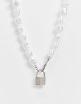 фото Серебристое ожерелье с искусственным жемчугом asos design-серебряный