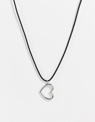 фото Серебристое ожерелье с подвеской в виде сердца weekday lulu-серебряный