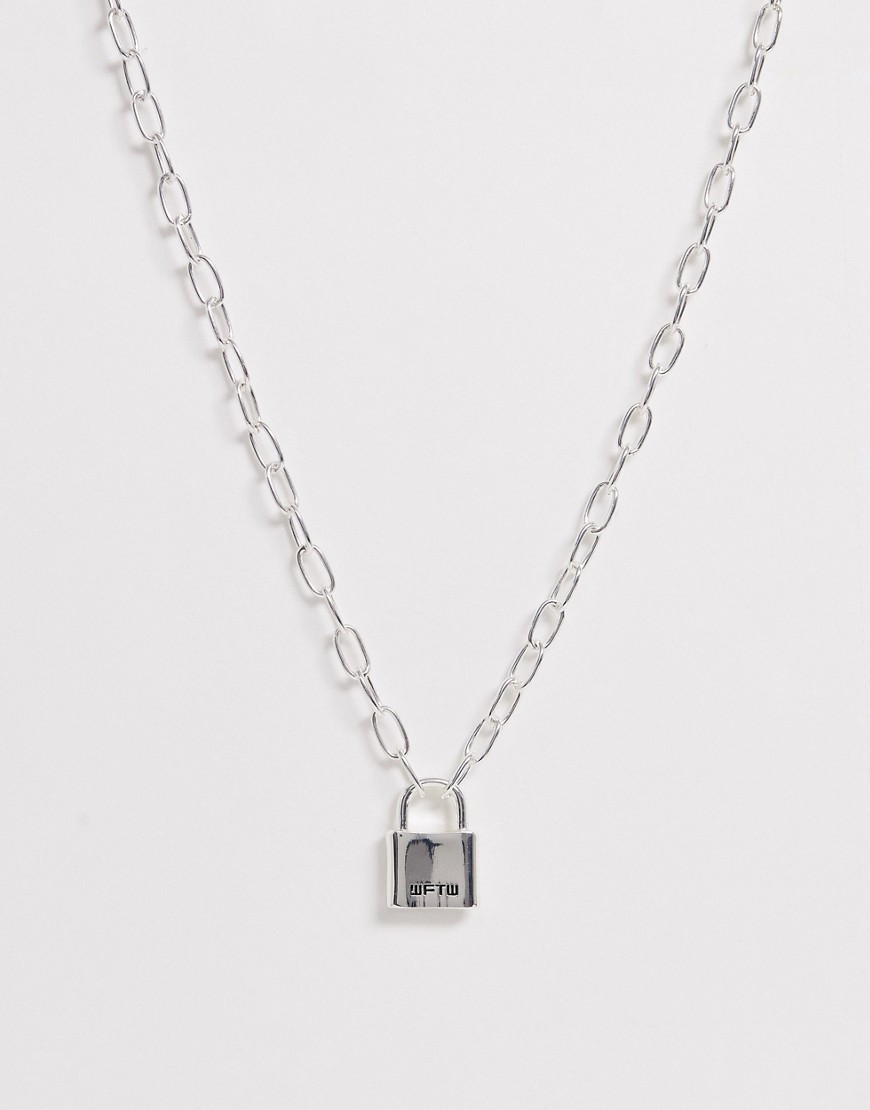 фото Серебристое ожерелье с подвеской-замком wftw-серебряный
