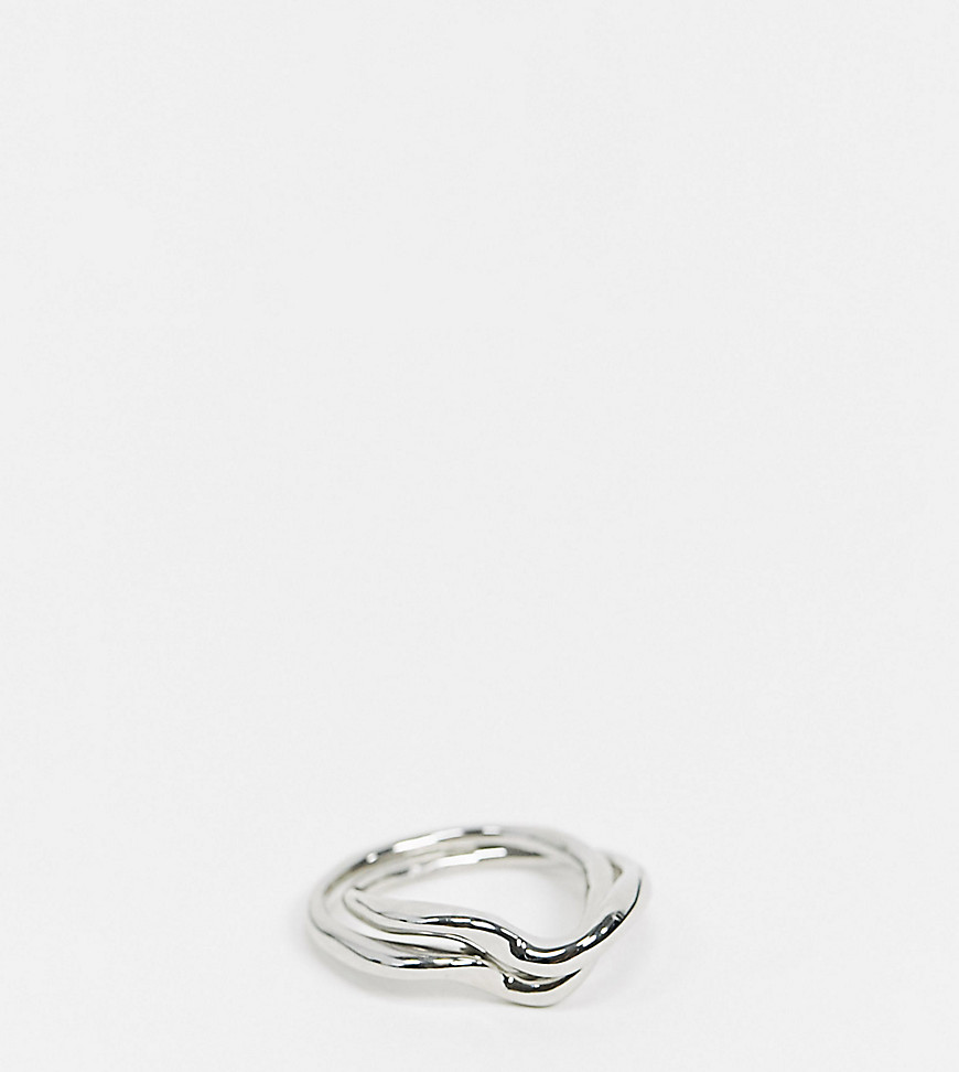 фото Серебристое переплетенное кольцо designb london curve-серебряный