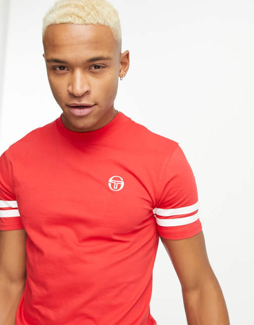 T-shirt Sergio Tacchini Velours Rouge – Col Côtelé, Rayures Dorées, Style Sport Chic