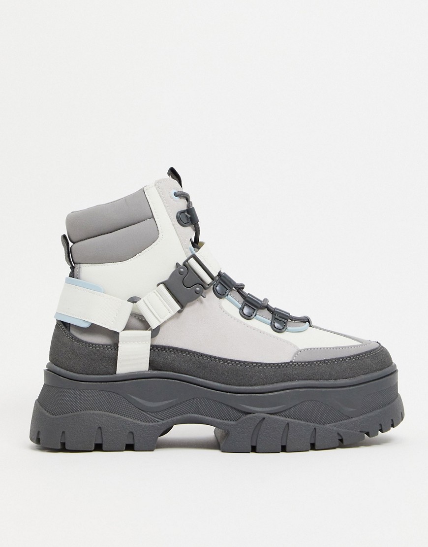 фото Серые ботинки на шнуровке из искусственной кожи на массивной подошве asos design-серый