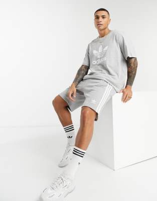 фото Серые шорты с 3 полосками adidas originals-серый