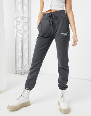 фото Серые спортивные брюки с логотипом на бедре abercrombie & fitch-серый