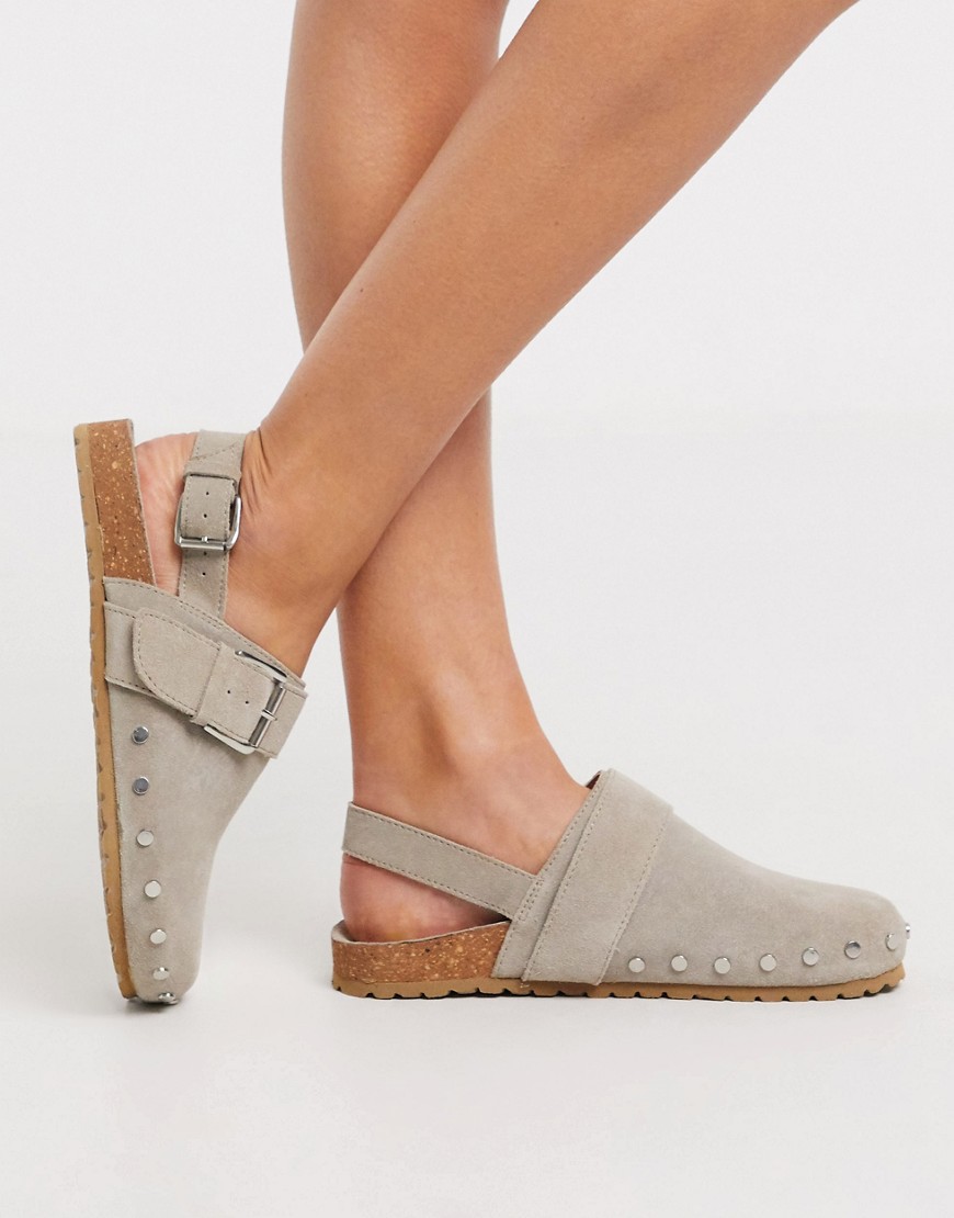 фото Серые замшевые туфли на плоской подошве с заклепками asos design-серый