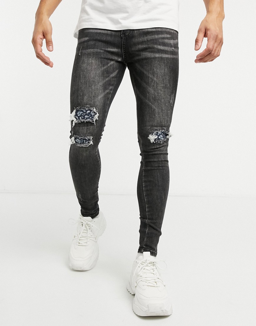 фото Серые зауженные джинсы из пейсли с рваной отделкой и тканевыми вставками на коленях good for nothing-серый