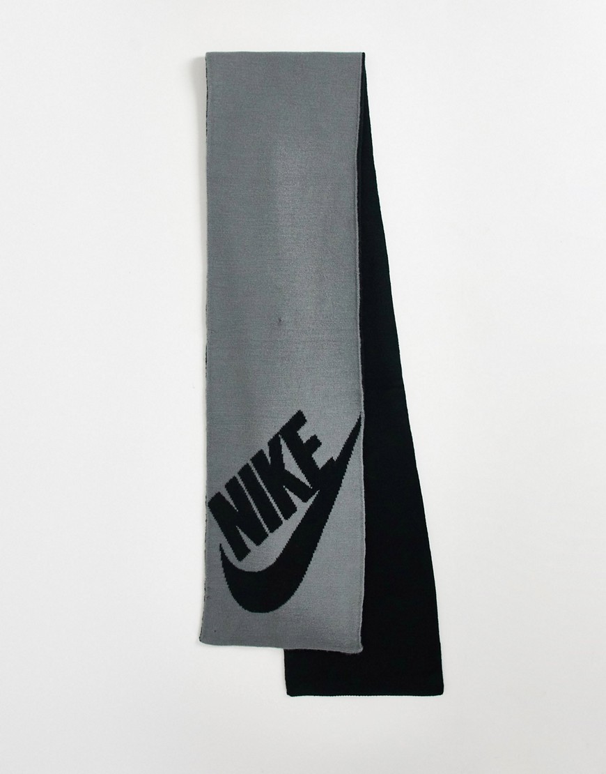 фото Серый шарф с логотипом nike