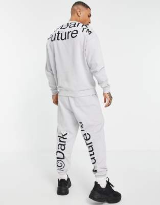 фото Серый спортивный костюм в стиле oversized с крупным принтом логотипа asos dark future