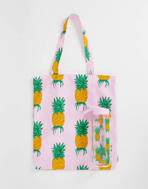 Set de bolso tote y botella de agua con estampado de piñas de Chelsea Peers