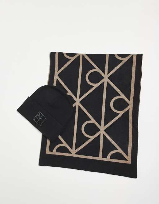 Set de regalo de bufanda y gorro negros con monograma de Calvin Klein Jeans