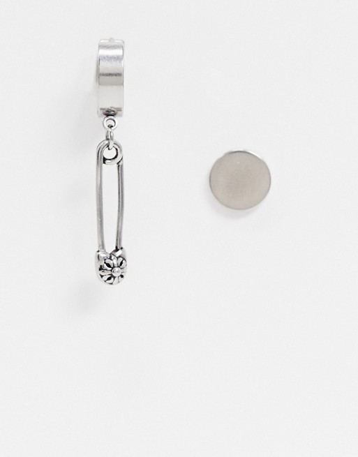 Seven London earrings in silver with safety pin charm