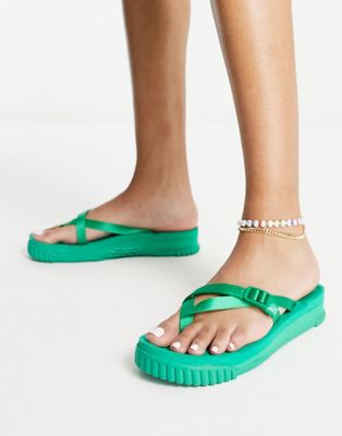 Shaka clifton beach slip on sandals in emerald - ASOS Price Checker