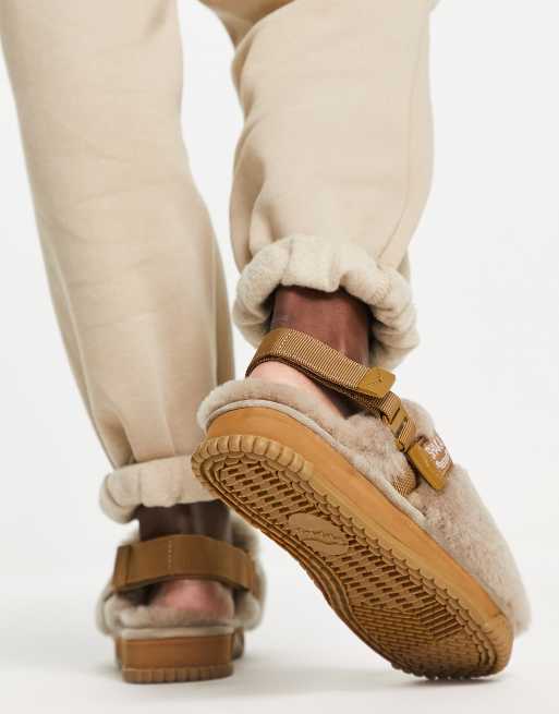 Shaka Snug Mouton clogs in beige sheepskin