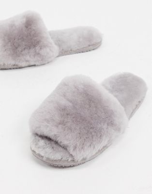totes open toe slippers