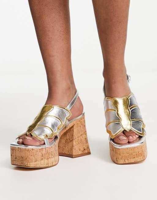 Shellys London - Drama - Sandali metallizzati con design a forma di farfalla 