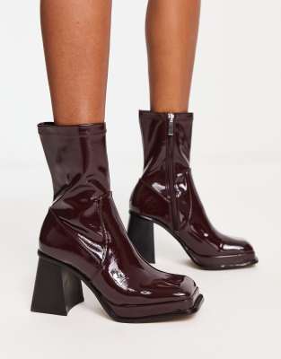 Shellys London Shellys London Jupiter sock boots in chocolate high shine patent-Brown