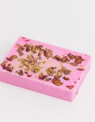 фото Шипучка для ванны miss patisserie - rose pomegranate moisturising bath melt bar-бесцветный