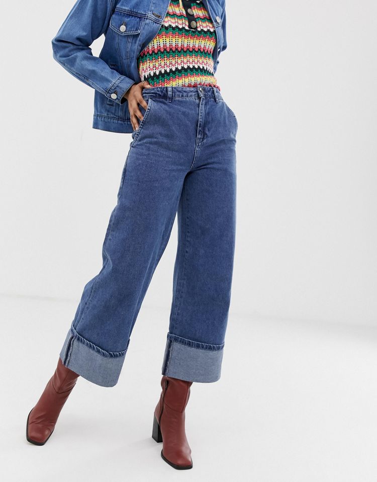 Модные джинсы с отворотом