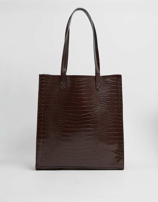 Shopper de efecto cocodrilo en chocolate con compartimento para portátil de ASOS DESIGN