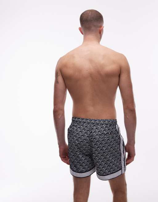 Shorts de baño azul marino con estampado integral y cordón ajustable de Tommy Hilfiger , 3 de 5