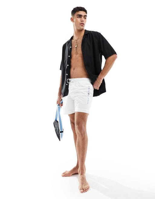 Shorts de baño blancos de largo medio con cordón ajustable The Original de Tommy Hilfiger, 2 de 4