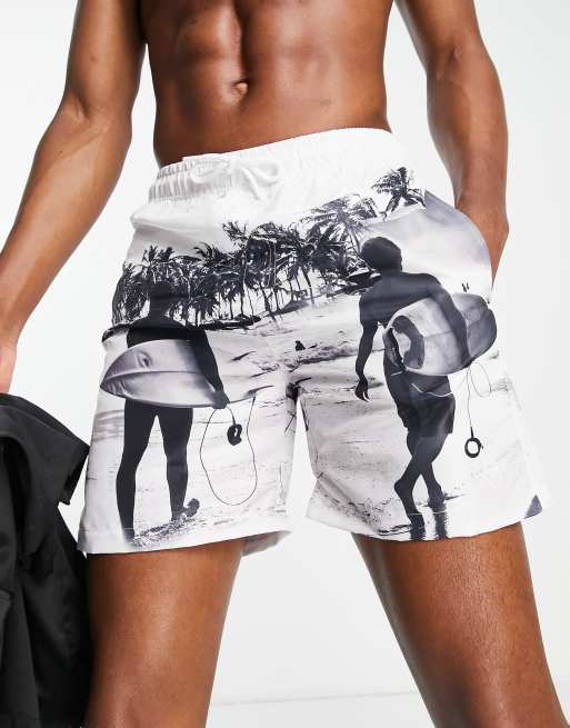 Shorts de baño con estampado de paisaje de surf de Aeropostale