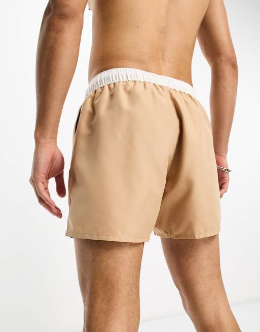 Shorts de baño cortos beis con cinturilla en contraste de ASOS DESIGN, 2 de 4